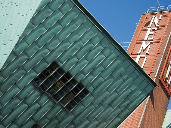 Музей  Нэмо в Амстердаме